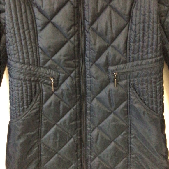 Weatherproof EUC blue/black poly fill long jacket, faux fur lining. - Picture 6 of 16
